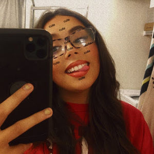 Meet your Posher, Ivette